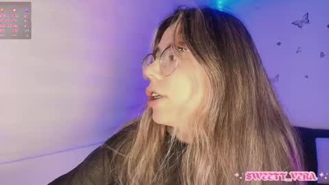 Veronica Independent Model online show from November 10, 10:10 am