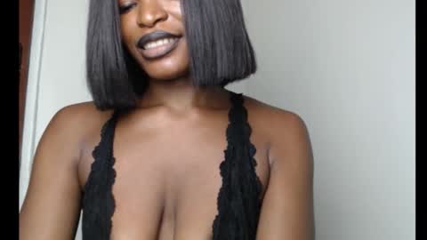 sweetxxboobsx online show from October 17, 9:23 am