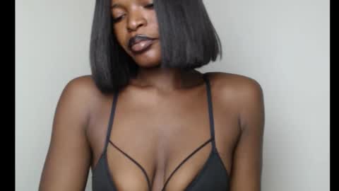 sweetxxboobsx online show from October 22, 9:47 am