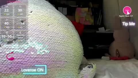 Mia online show from May 3, 9:29 pm