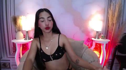 LAURA online show from December 16, 11:27 am