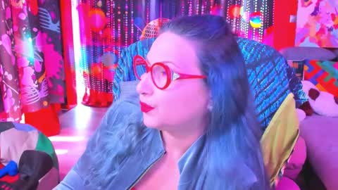 Lisa online show from March 2, 12:14 pm