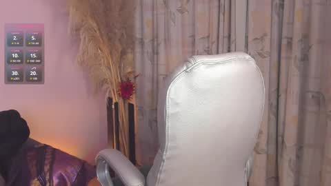    online show from April 29, 2:42 pm