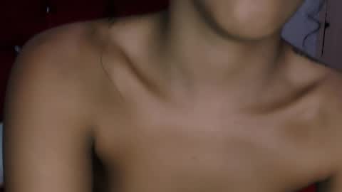 Snapshot of tainara_ebonny chatting on October 10, 8:36 pm Tainara online show from October 10, 8:36 pm