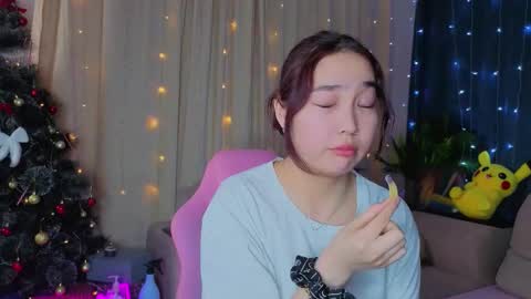 Soo Ying online show from December 18, 8:57 pm