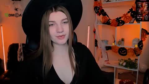 talia_seduce online show from October 25, 9:06 am