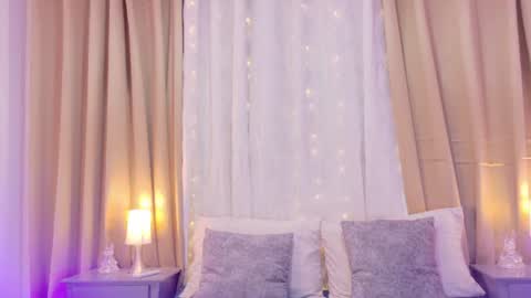 tali  online show from June 15, 1:22 pm