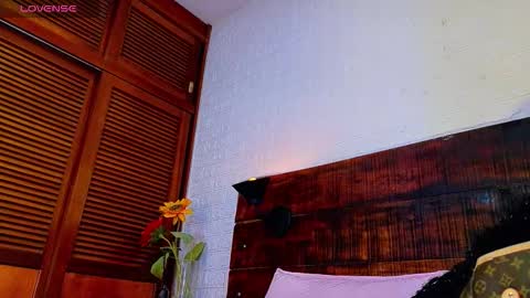    online show from October 21, 10:19 am