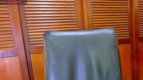    online show from October 10, 11:48 am