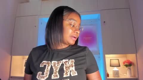 Tami online show from April 29, 7:52 pm