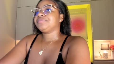 Tami online show from November 26, 8:43 pm