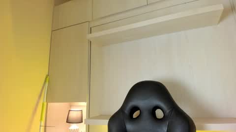 Tami online show from November 25, 8:42 pm