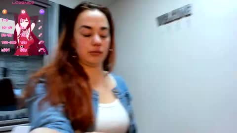 Snapshot of tammyparker_ chatting on December 15, 5:23 am Tammara online show from December 15, 5:23 am