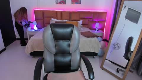 Tamy  online show from April 29, 8:14 pm