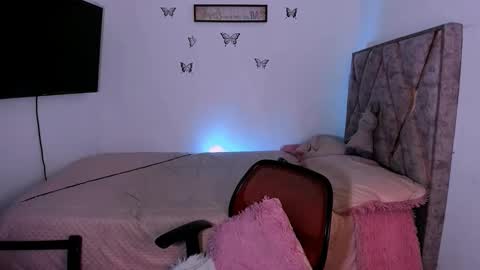 Tania online show from November 5, 12:10 pm