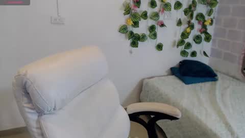 Tania  online show from January 8, 6:23 pm