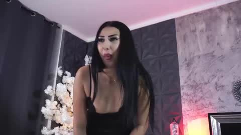 Tarra online show from April 30, 6:46 pm