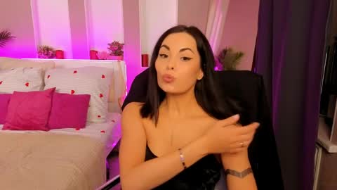 Tasha online show from April 29, 9:20 pm