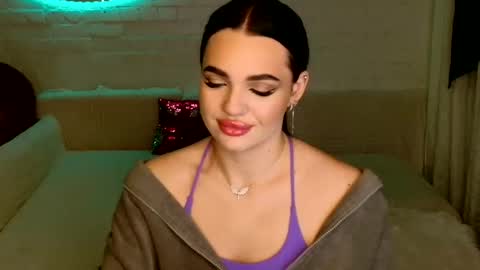 tasty_babyy online show from January 25, 5:15 pm