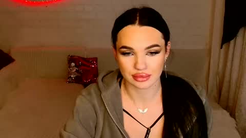 tasty_babyy online show from December 8, 5:11 pm