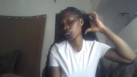 Snapshot of tatiana_254 chatting on October 13, 7:16 pm tatiana_254 online show from October 13, 7:16 pm
