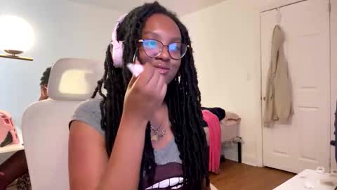 Taylor online show from May 8, 5:00 am