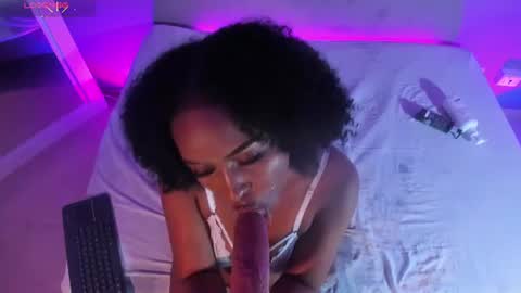 Tayra online show from July 11, 9:26 pm