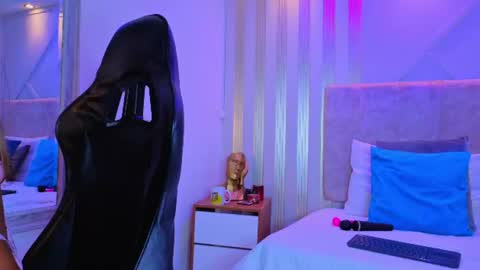tayra online show from July 21, 7:25 pm