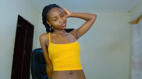 Snapshot of teasequeen01 chatting on October 12, 12:07 pm queen online show from October 12, 12:07 pm