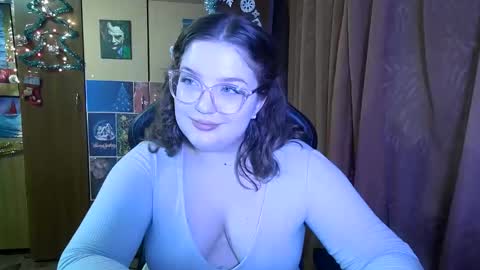 Teasing Dora online show from December 14, 9:31 pm