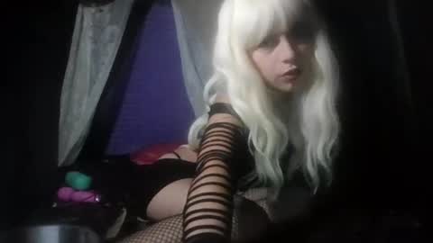 temptedbrat online show from May 16, 6:27 am