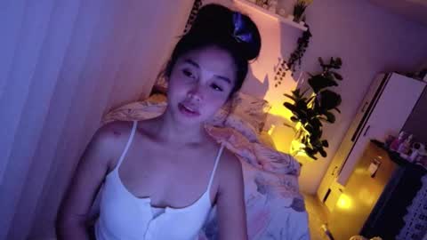 temptessa20 online show from November 17, 2:29 pm