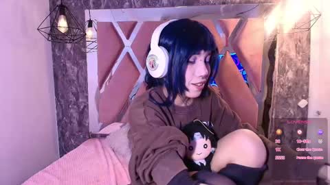 Terra Elowen online show from November 1, 12:53 pm