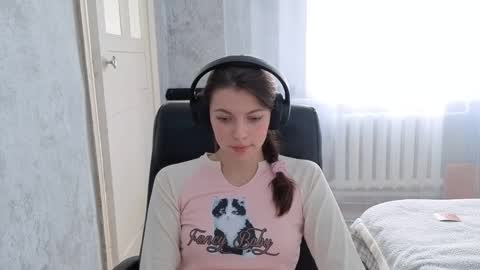 Anny Simpson online show from October 29, 4:28 am