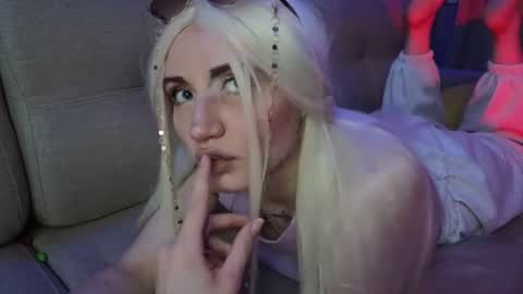 Anny Simpson online show from July 28, 7:39 pm