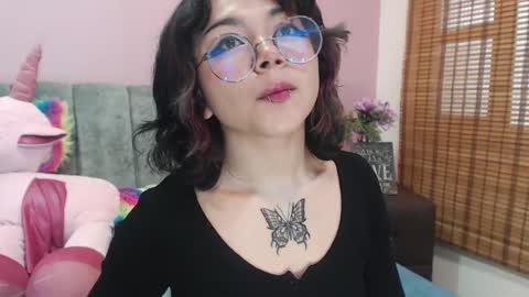 terumikitty online show from May 5, 8:01 pm