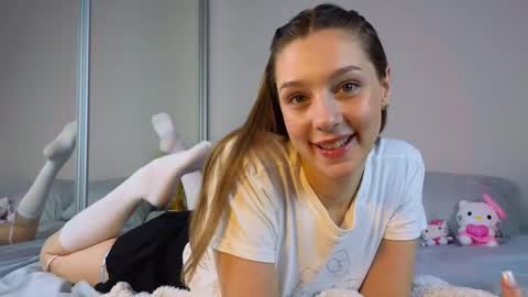 Tessa online show from March 5, 9:16 am