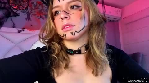 Thalia21 online show from October 31, 12:12 am