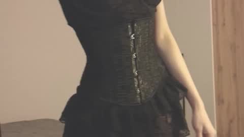 thanos_world1321002 online show from October 6, 6:23 pm