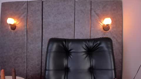 thara webstter online show from June 9, 11:42 am