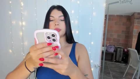 Snapshot of tharaaa_1 chatting on October 8, 2:27 am Independent model online show from October 8, 2:27 am