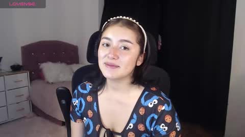   online show from September 9, 1:55 pm