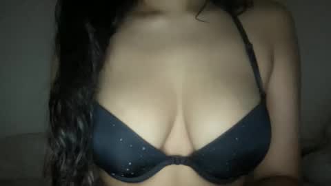 Melanie online show from February 13, 5:42 am