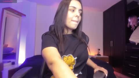 Snapshot of thays_mawakye01 chatting on March 9, 4:11 pm Paola online show from March 9, 4:11 pm