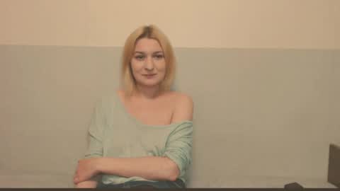 Eva online show from April 28, 10:57 pm