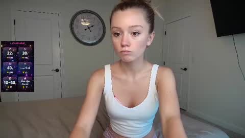 the_hotties online show from August 6, 7:54 pm