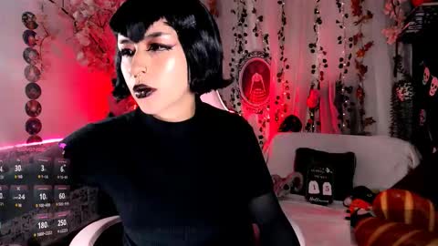 Snapshot of the_kitty_roxy chatting on October 16, 6:27 am ... ... online show from October 16, 6:27 am
