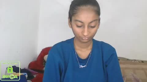 Snapshot of the_right_girl chatting on January 26, 8:14 am Suzan Sexy online show from January 26, 8:14 am
