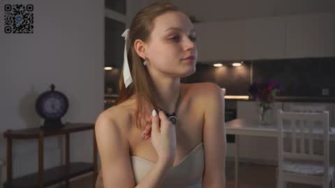 Emma online show from September 20, 5:33 pm