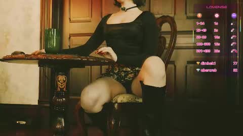 Joan online show from February 12, 7:15 pm